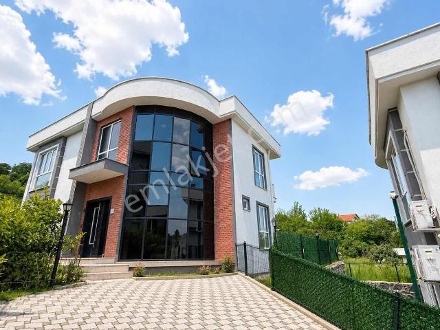 Serdivan, Sakarya içerisinde kiralık Villa
