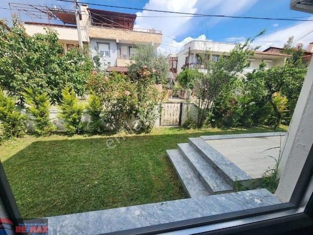 Burhaniye, Balikesir içerisinde kiralık mülk