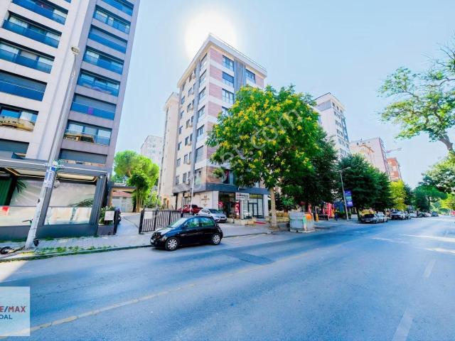 Kadiköy, İstanbul içerisinde kiralık mülk