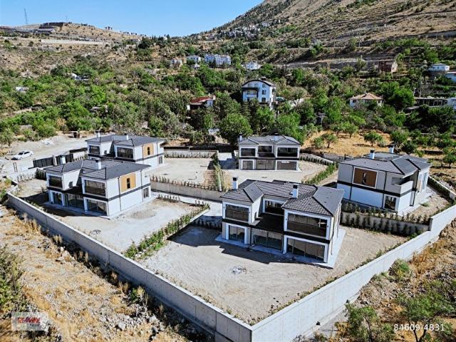 Talas, Kayseri içerisinde satılık Villa
