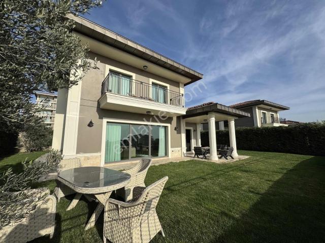 Beylikdüzü, İstanbul içerisinde satılık Villa