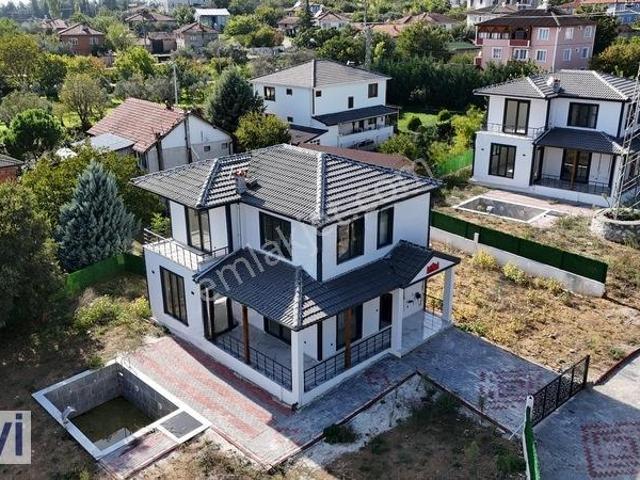 Pamukova, Sakarya içerisinde satılık Villa