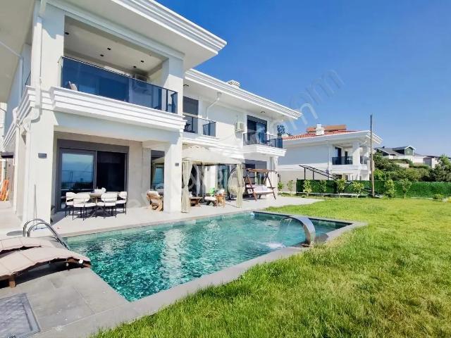 Serdivan, Sakarya içerisinde satılık Villa
