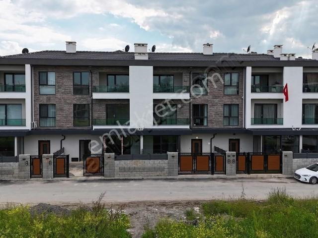 Serdivan, Sakarya içerisinde satılık Villa