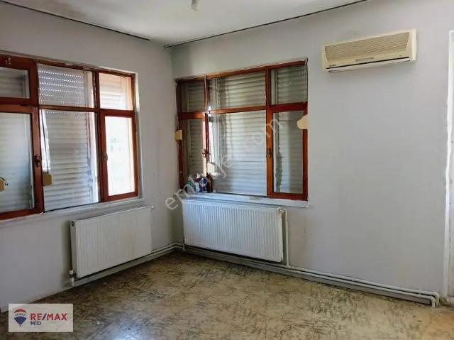 Kasaplar, Altıeylül içerisinde kiralık mülk