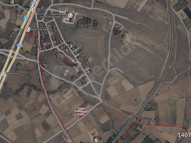 Yüregil, Dazkırı içerisinde satılık Arsa