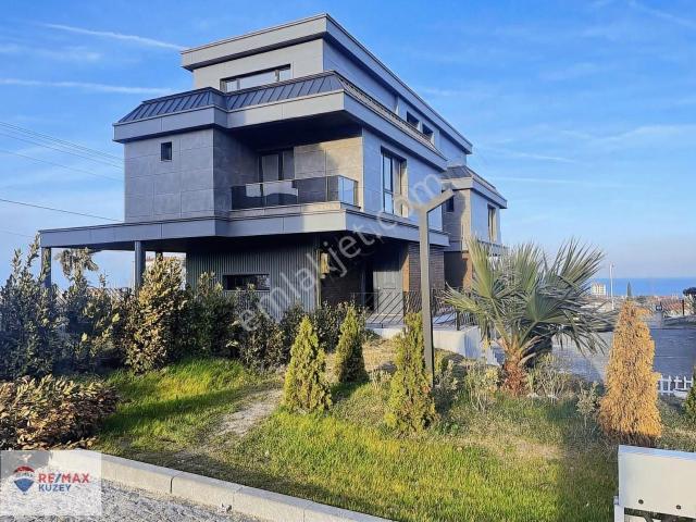 Atakum içerisinde kiralık Villa