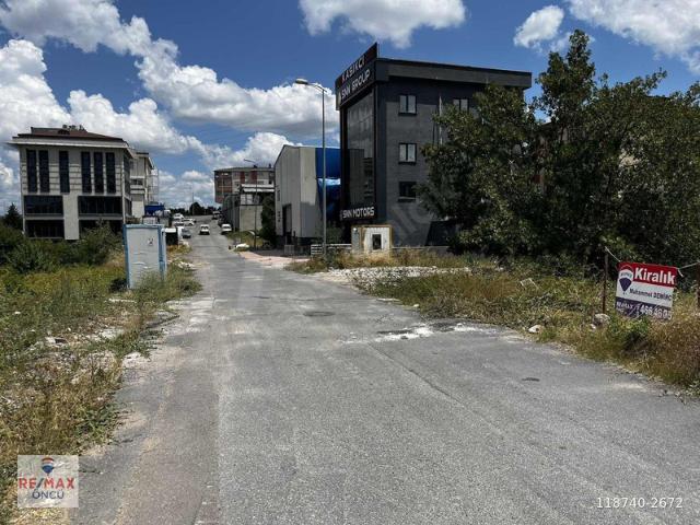 Ferhatpaşa Mahallesi, Ataşehir içerisinde satılık Dükkan
