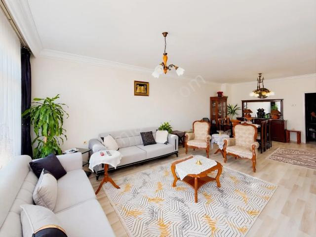 Yenişehir, Mersin içerisinde satılık mülk