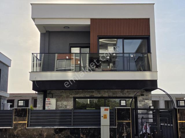 Efeler Mahallesi, Efeler içerisinde satılık Villa