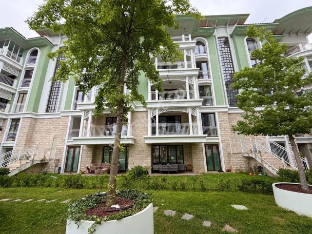 Şenlikköy Mahallesi, Bakırköy içerisinde satılık mülk