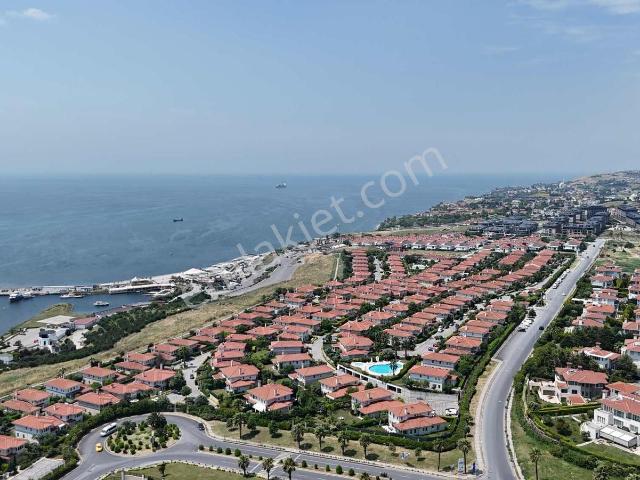 Beylikdüzü, İstanbul içerisinde satılık Villa