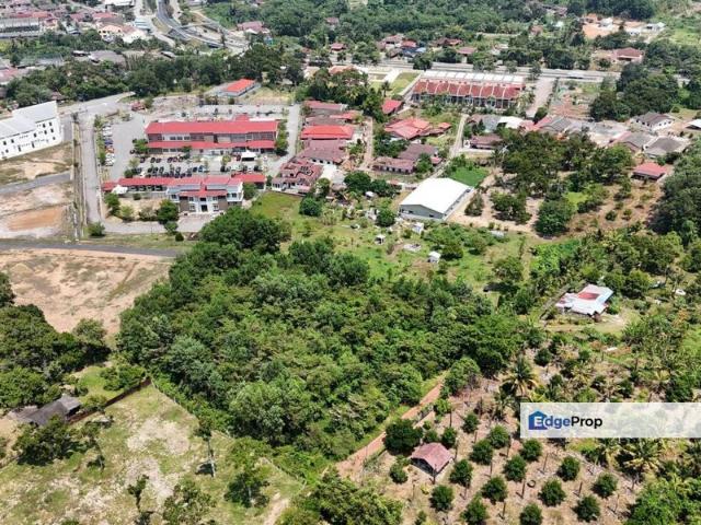 Shop for sale in Rembia, Malaka