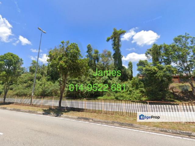 Shop for sale in Rembia, Malaka
