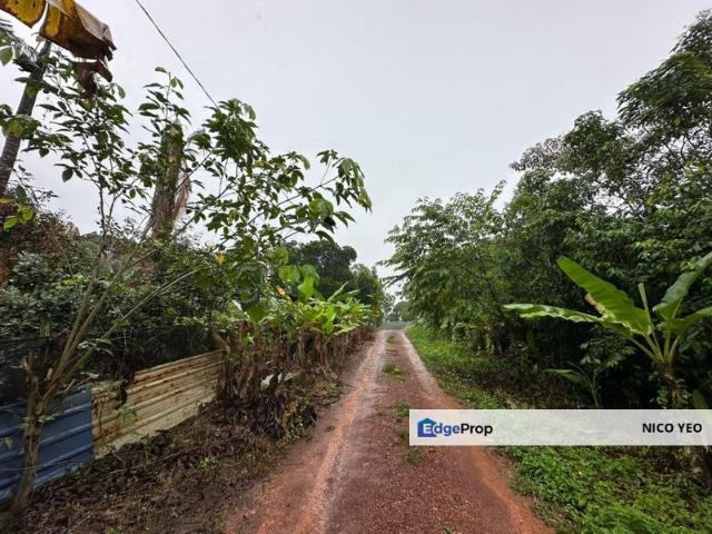 Shop for sale in Rembia, Malaka