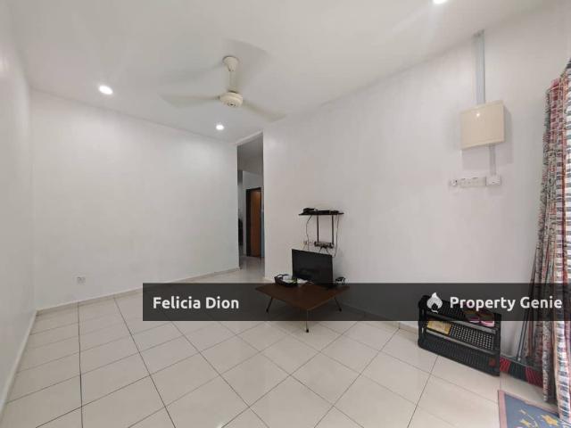 Terraced House for sale in Rembia, Malaka