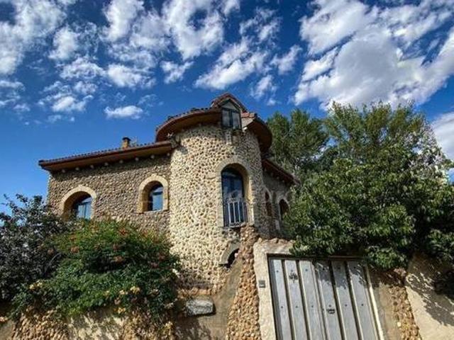 Casa en alquiler en Chozas De Abajo, Castilla y León