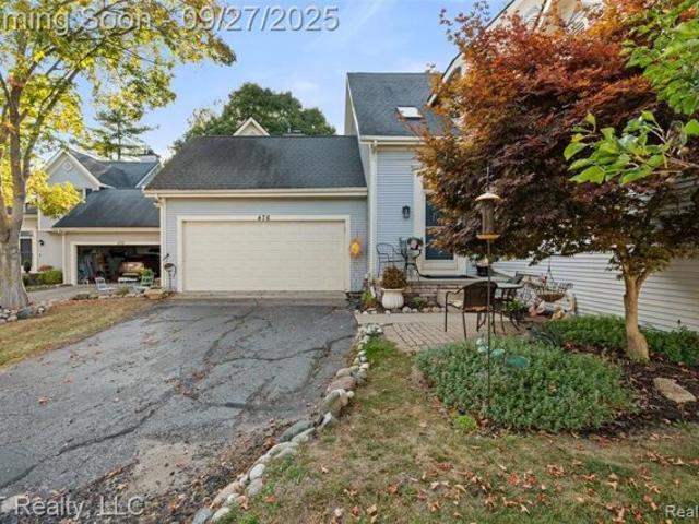 Condo for sale in Fenton, Michigan