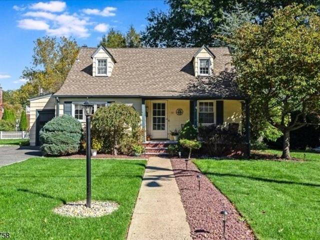 House for sale in Fair Lawn, New Jersey
