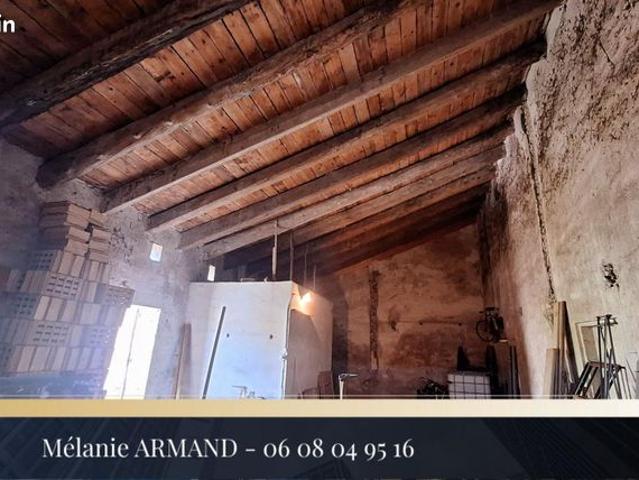 Maison vente à Nîmes, Combas