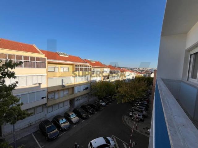 Casa venda em Venda Nova, Amadora