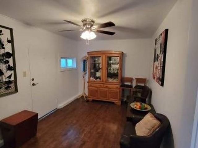 Room for rent in California