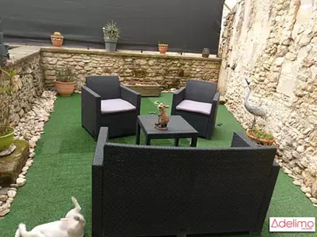 Maison vente à Nîmes, Comps