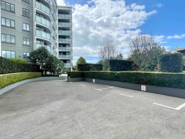 Apartment for rent in Newmarket