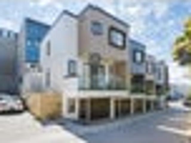 Townhouse for rent in Remuera, Ōrākei