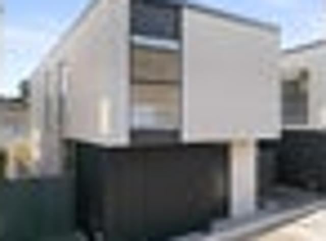 Townhouse for rent in Hillersden