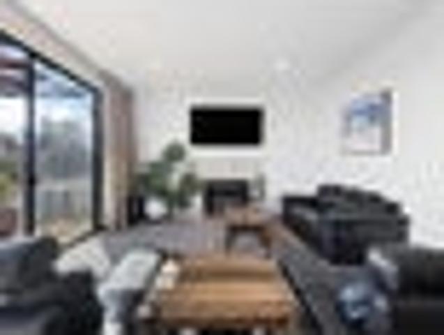 Townhouse for rent in Hillersden