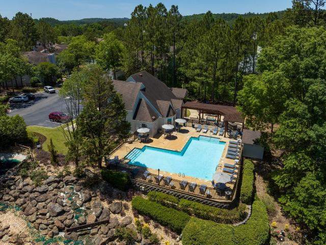 Apartment for rent in Hoover, Alabama