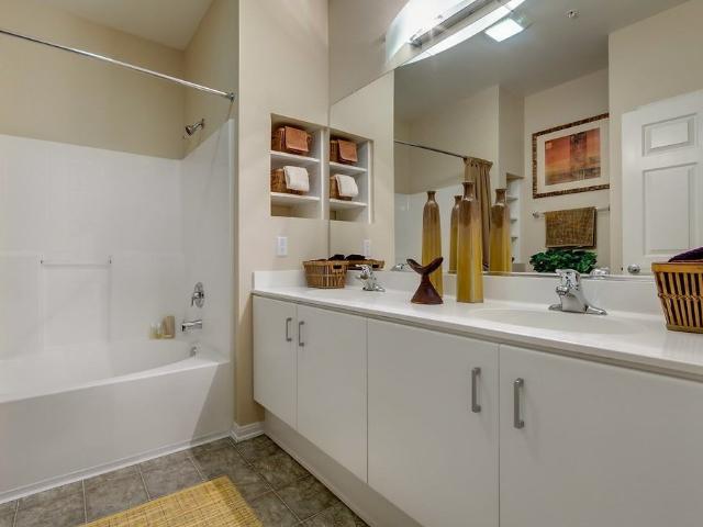Apartment for rent in Orange, California