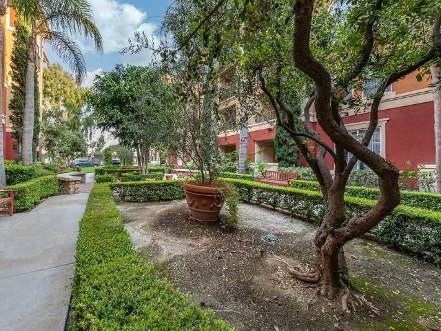 Apartment for rent in Orange, California