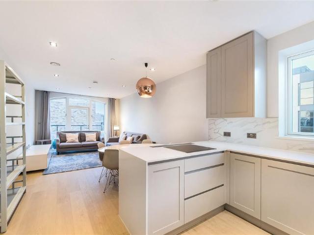 House for rent in London Borough of Hounslow, Greater London
