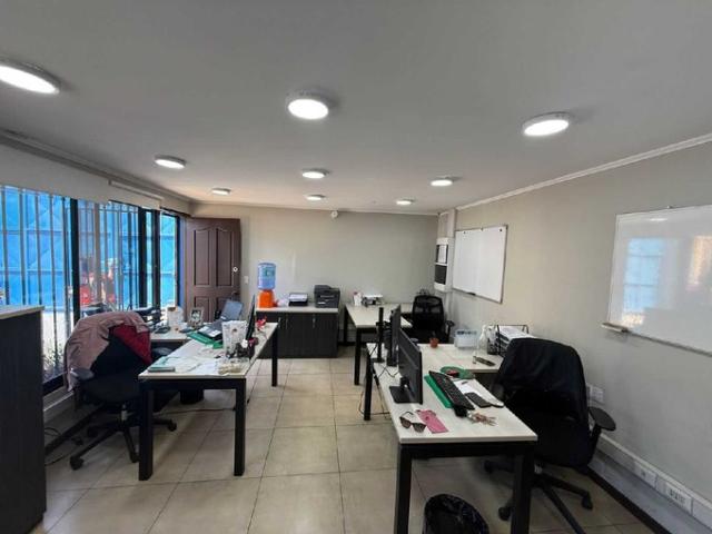 Renca, Vende Oficinas/Bodegas en Sitio Estratégico 109655