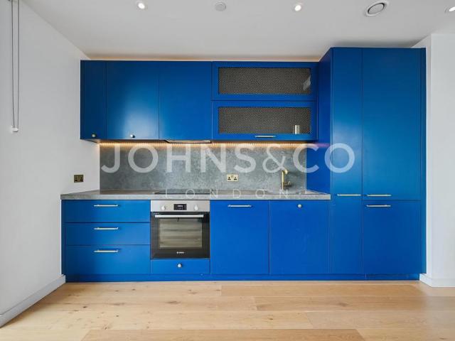 Apartment for rent in Goodluck Hope, Greater London