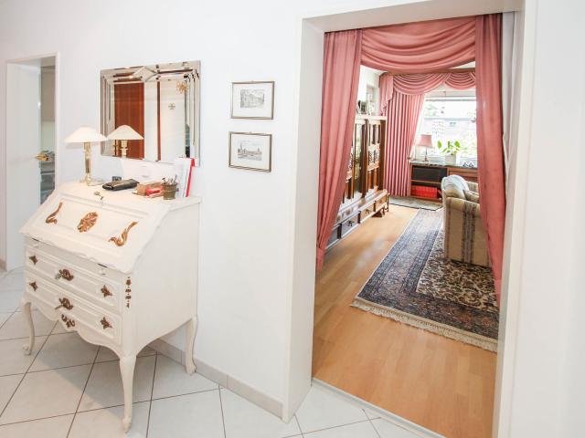 Wohnung kaufen in Unterfeldhaus, Erkrath