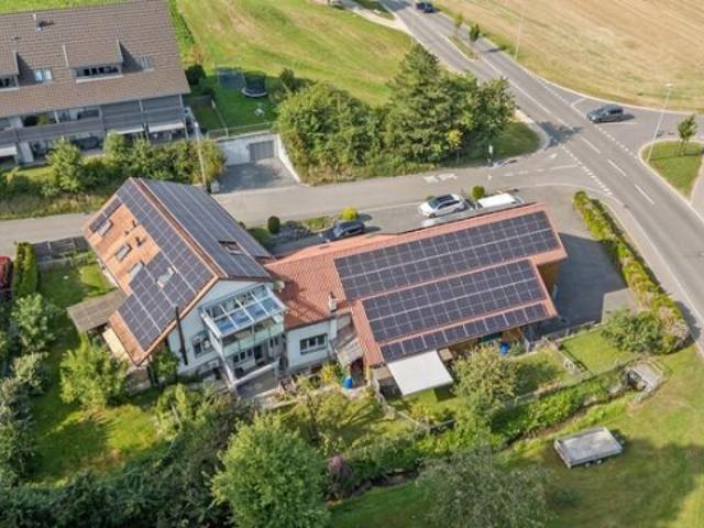 Mehrfamilienhaus kaufen in Suhr, Aargau