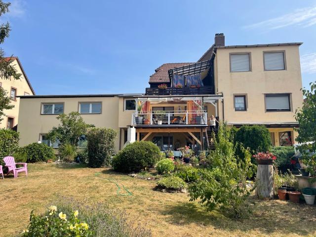 Mehrfamilienhaus kaufen in Einöd, Homburg