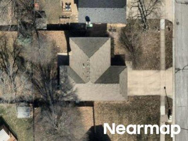 House for sale in Shawnee Mission