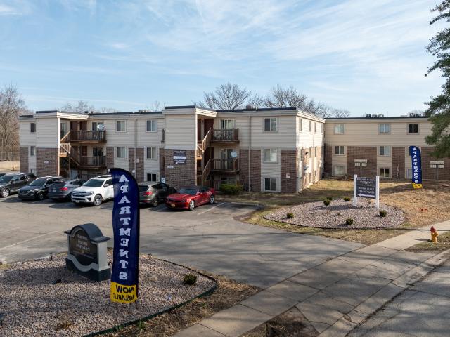 Apartment for rent in Canfield Green Apartments, Ferguson