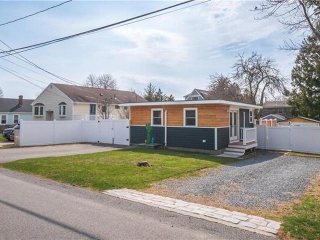 House for sale in Middletown, Rhode Island