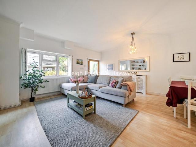 House for rent in Kennington, Greater London