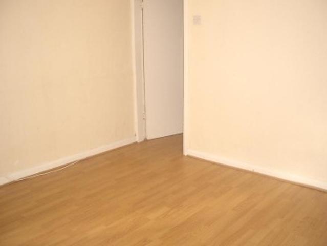 House for rent in Kensington, Calderstones