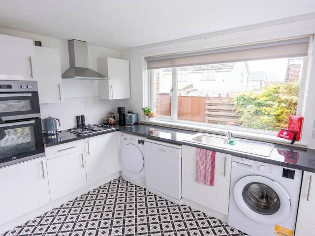 House for rent in Victory Gardens, Renfrew