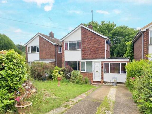 House for sale in Northampton, Northamptonshire