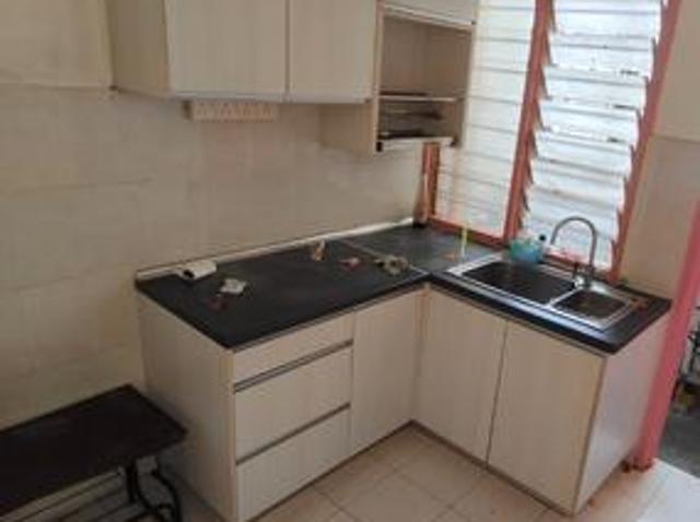 Apartment for sale in Petaling, Damansara Damai
