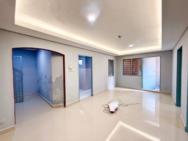 Flat for sale in Petaling, Damansara Damai