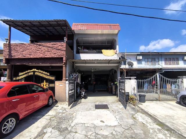 Terraced House for sale in Langat, Selangor